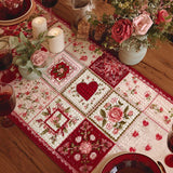 Runner da Tavola Trapuntato – Cuori e Rose